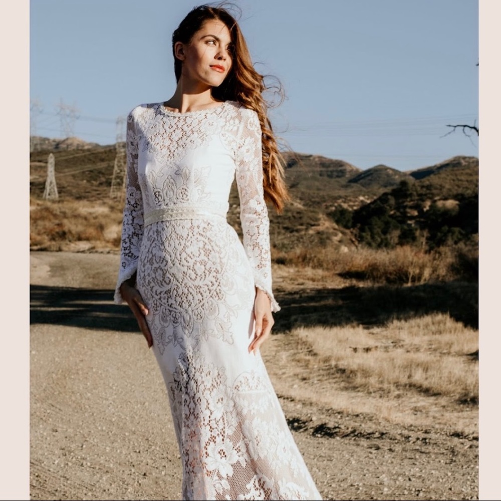 NWT Custom Bohemian Wedding Dress (Vintage Lace)